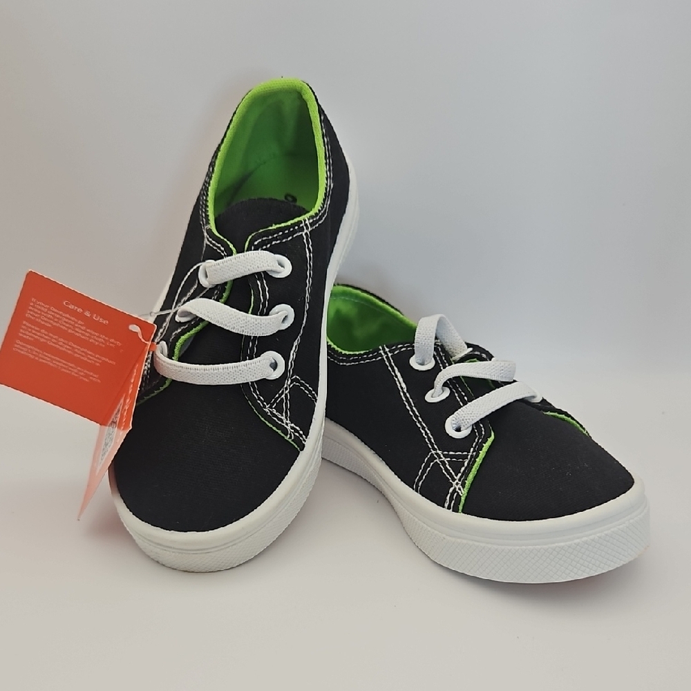 Oomphies Kids Black and Green Sneakers